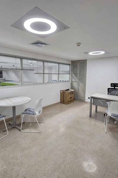 Proyecto de iluminación técnica y cableado estructurado en biblioteca institucional